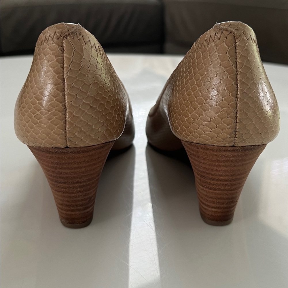 Tory Burch Tan Wedges - Picture 2 of 6